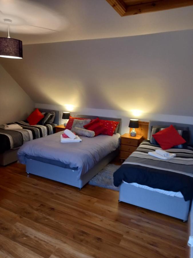 A New U Country Cottage Clynacartan Экстерьер фото