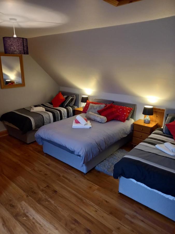 A New U Country Cottage Clynacartan Экстерьер фото