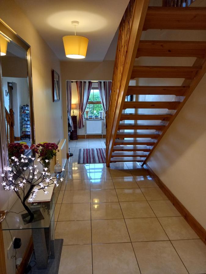 A New U Country Cottage Clynacartan Экстерьер фото