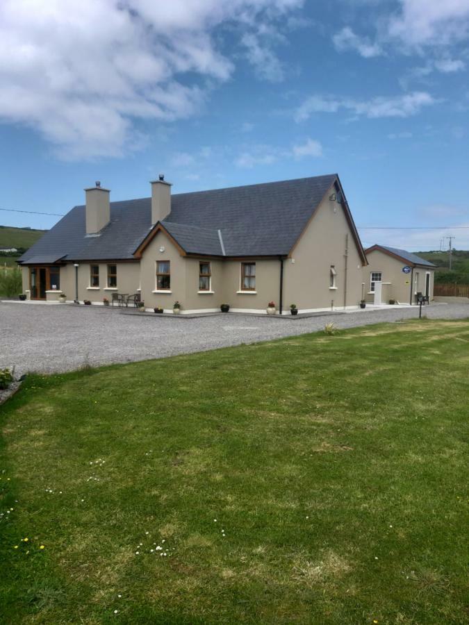 A New U Country Cottage Clynacartan Экстерьер фото